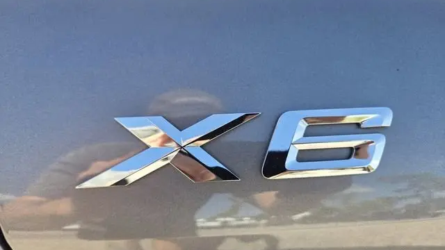 2024 BMW X6 xDrive40i