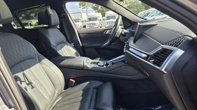 2024 BMW X6 xDrive40i