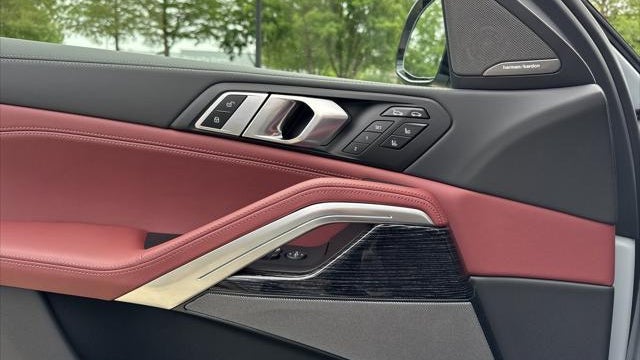 2027 BMW X6 xDrive40i