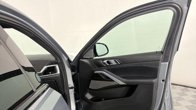 2024 BMW X6 xDrive40i