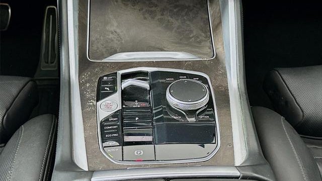 2024 BMW X6 xDrive40i