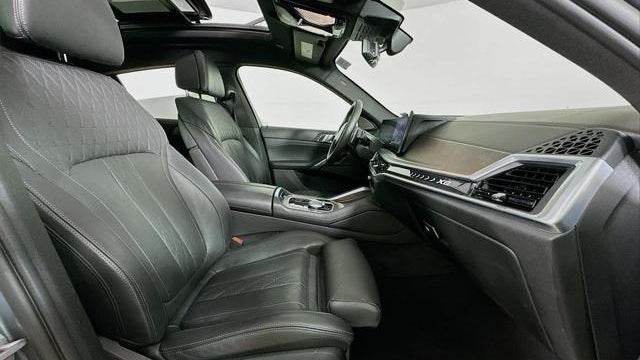 2024 BMW X6 xDrive40i