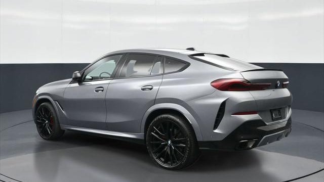 2025 BMW X6 xDrive40i