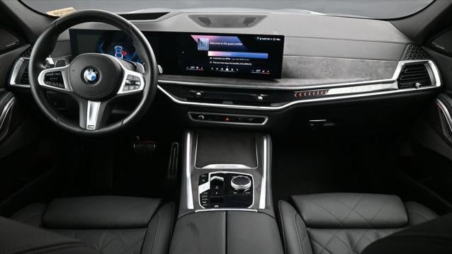 2025 BMW X6 xDrive40i