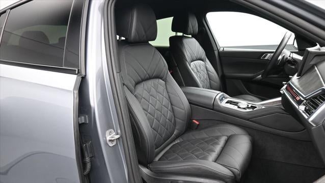 2025 BMW X6 xDrive40i