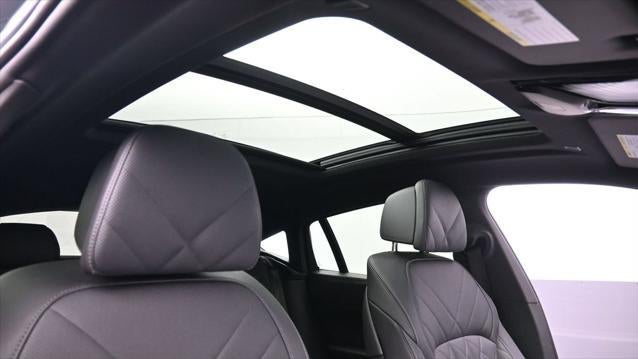 2025 BMW X6 xDrive40i