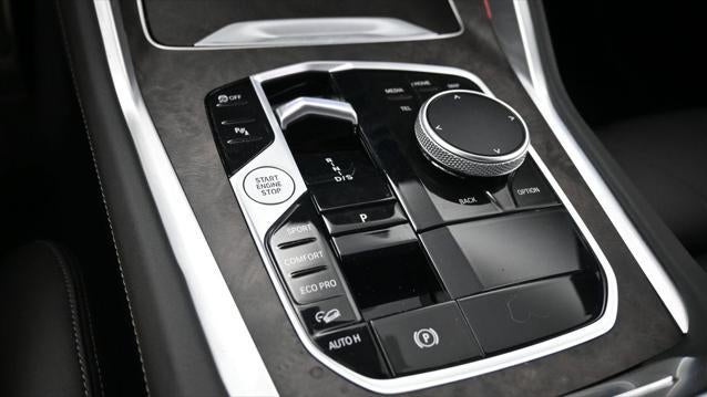 2025 BMW X6 xDrive40i