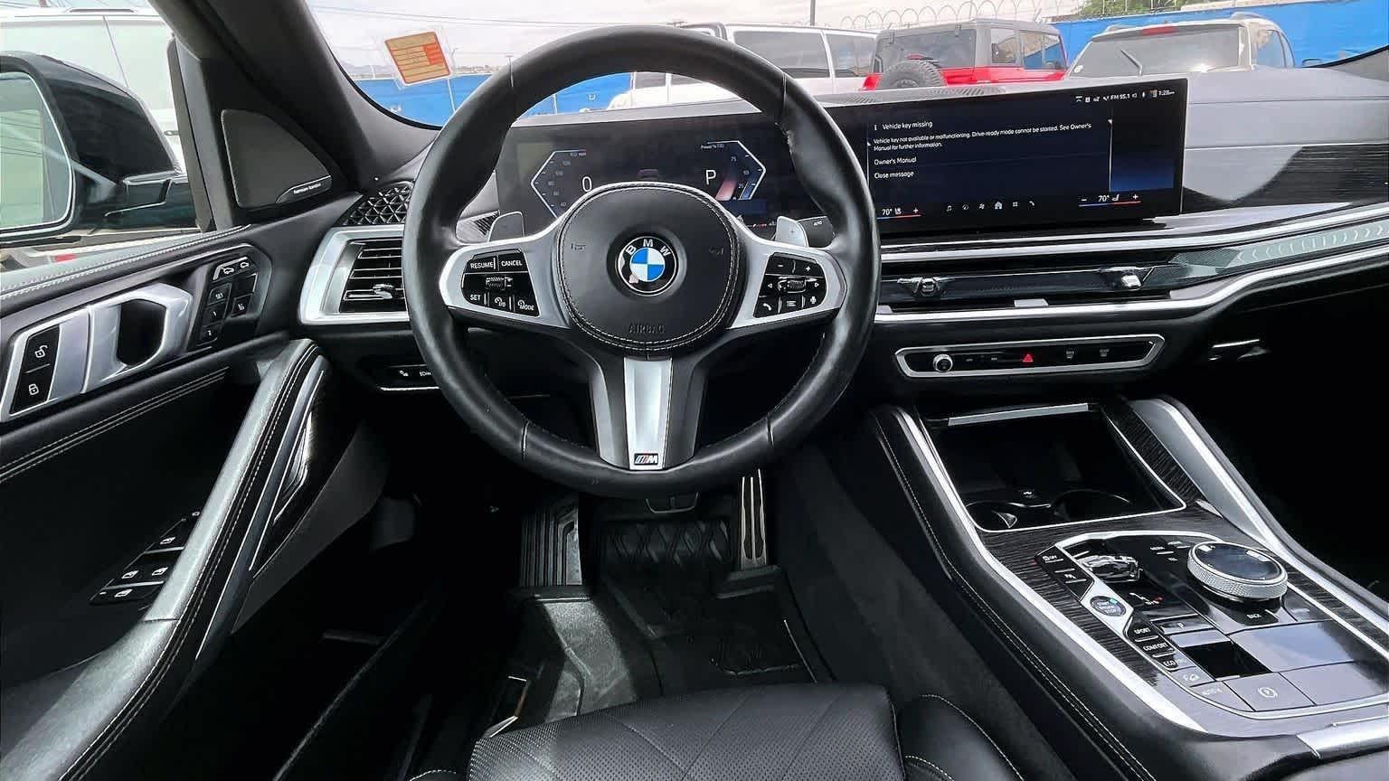 2025 BMW X6 xDrive40i