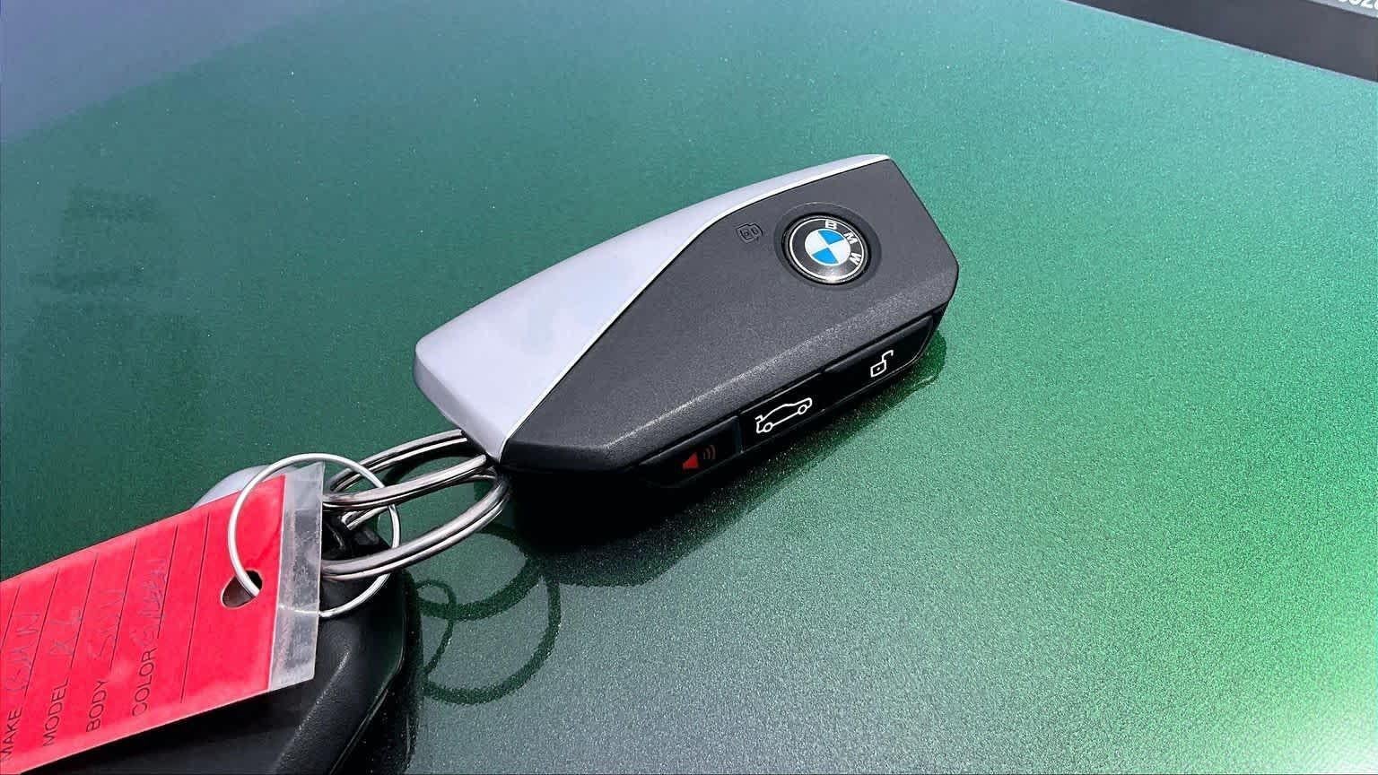 2025 BMW X6 xDrive40i