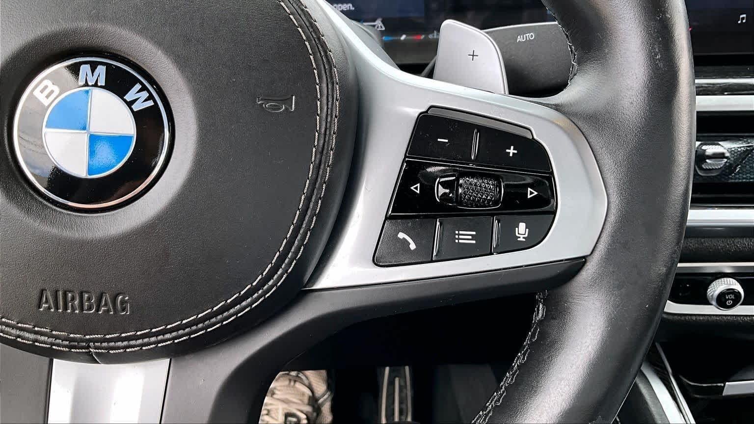 2025 BMW X6 xDrive40i