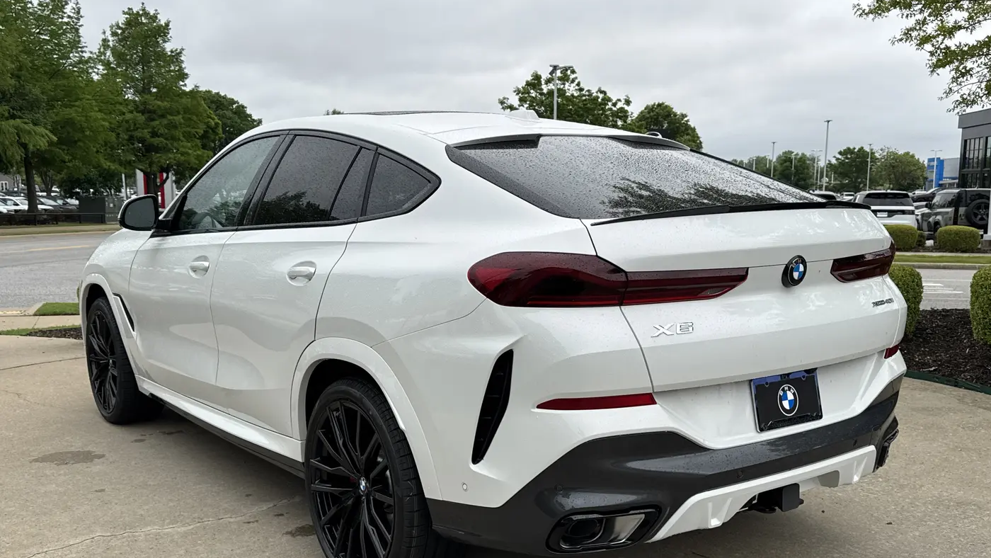 2027 BMW X6 xDrive40i
