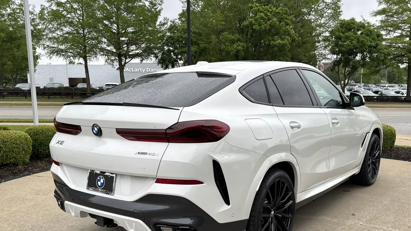 2027 BMW X6 xDrive40i