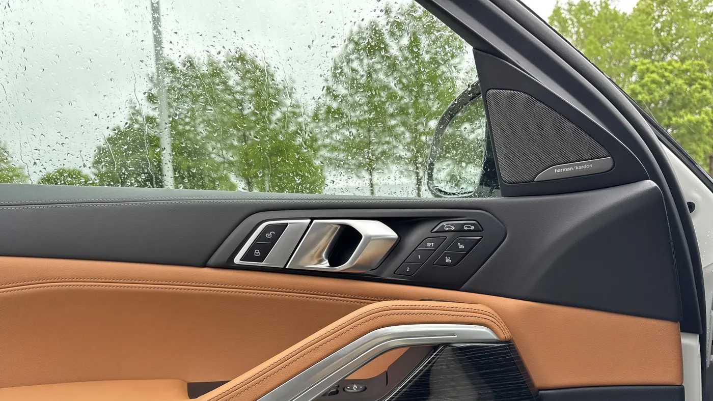 2027 BMW X6 xDrive40i