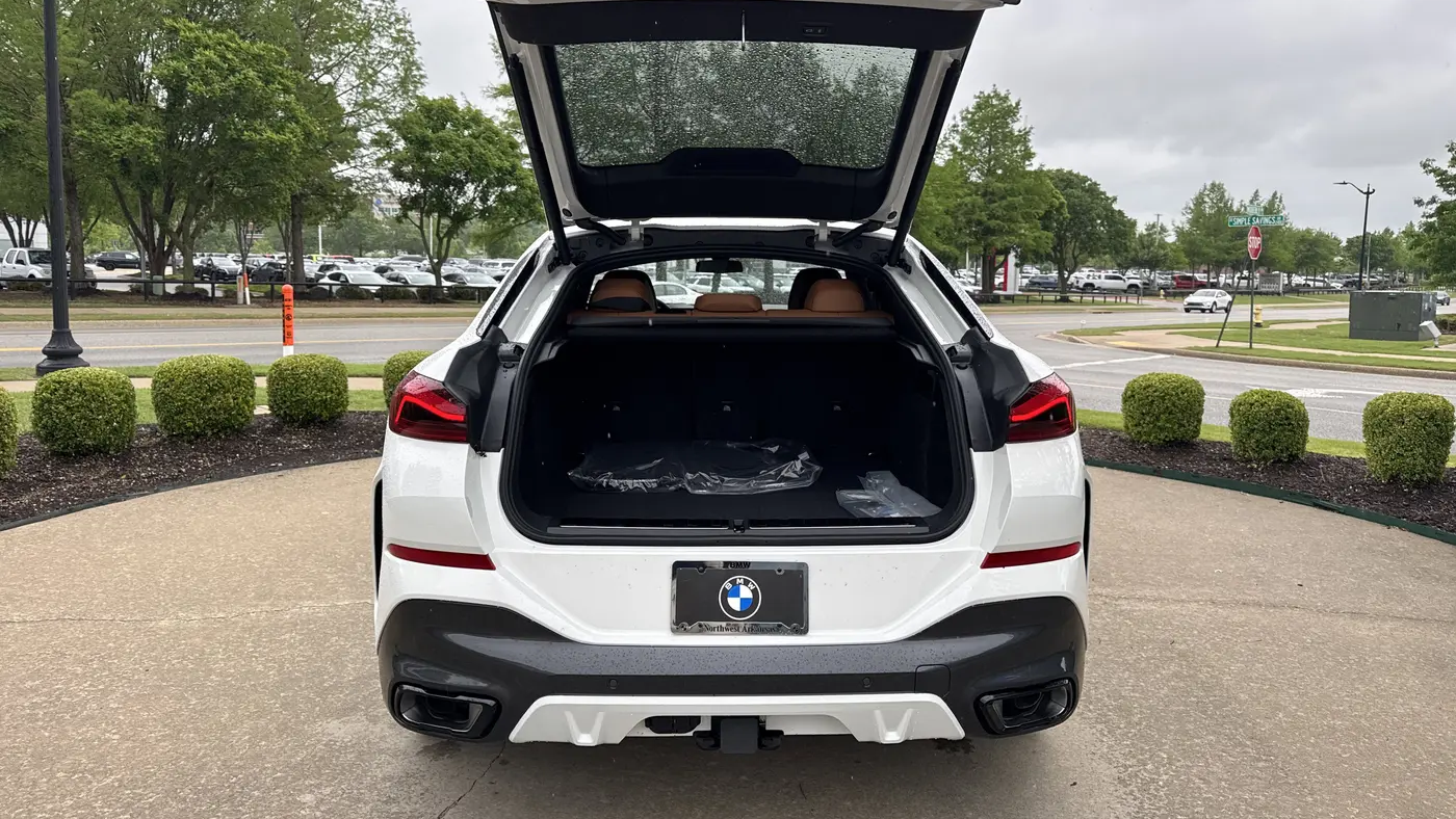 2027 BMW X6 xDrive40i
