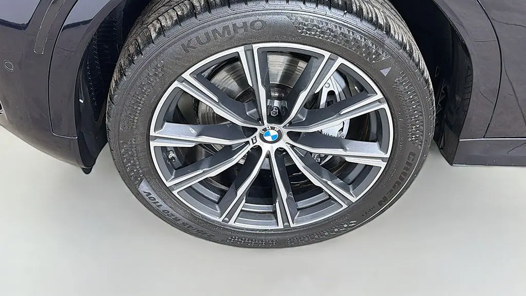 2024 BMW X6 xDrive40i