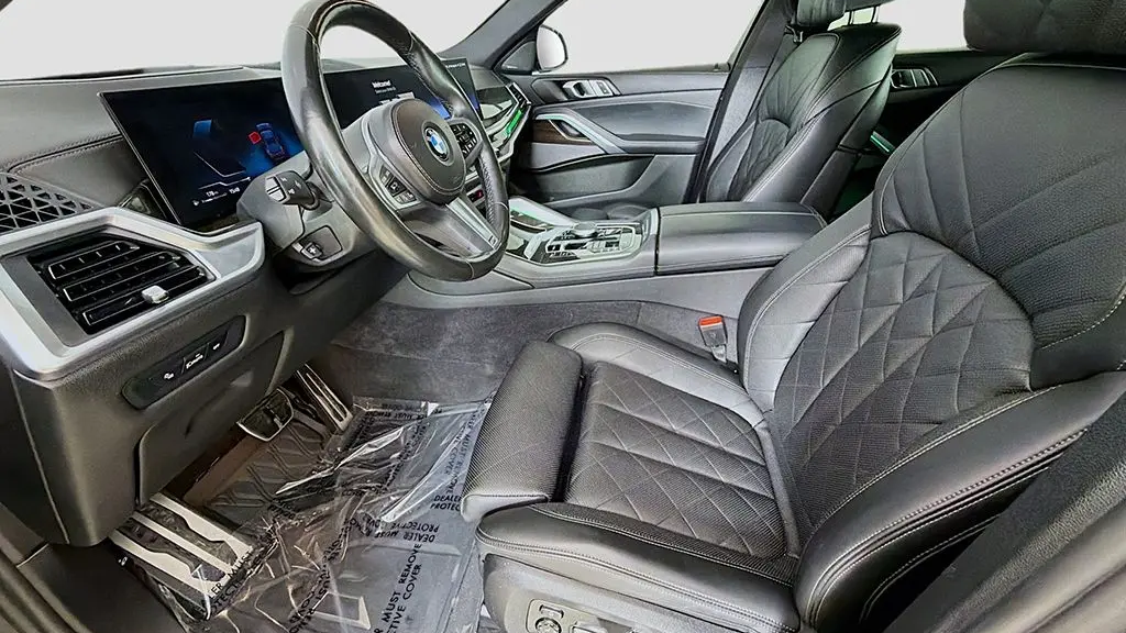 2024 BMW X6 xDrive40i