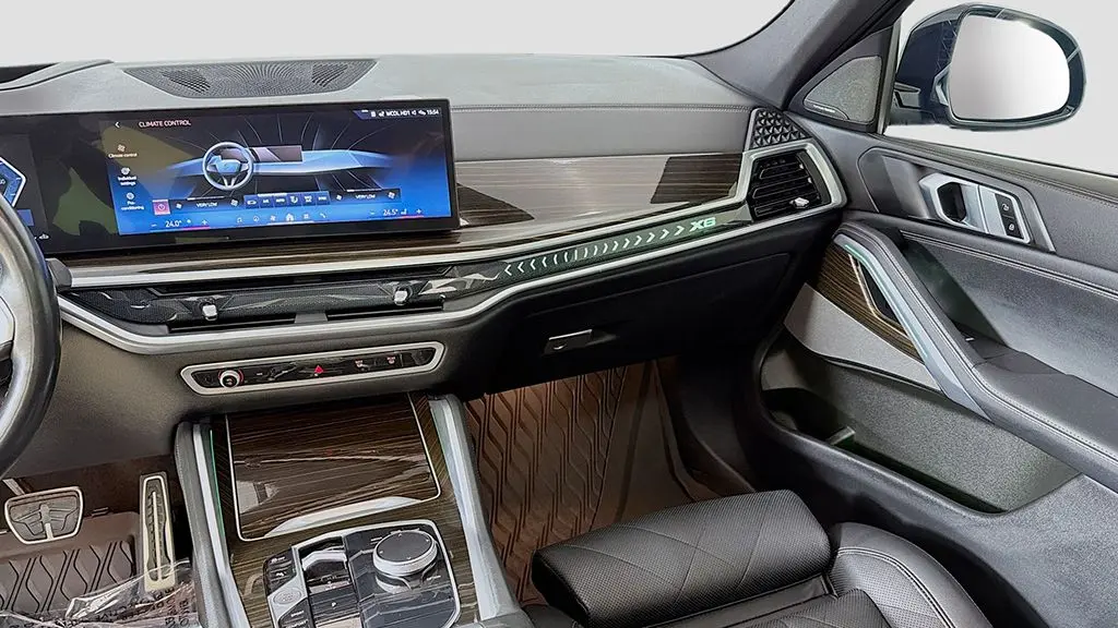 2024 BMW X6 xDrive40i