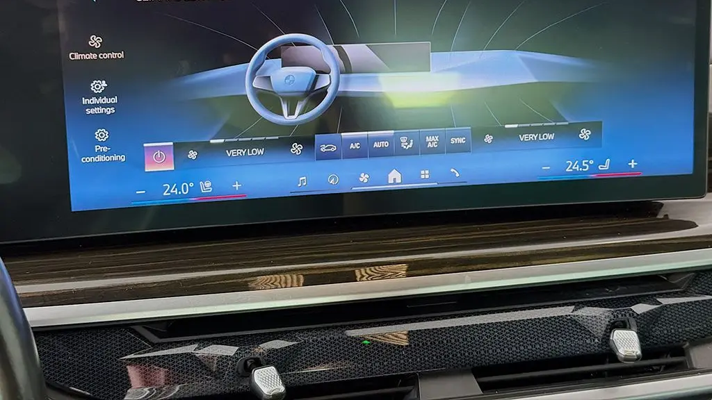 2024 BMW X6 xDrive40i