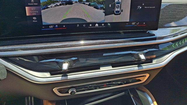 2025 BMW X6 xDrive40i