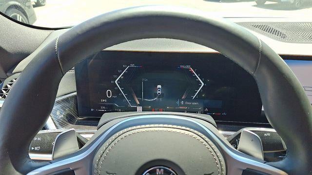 2025 BMW X6 xDrive40i