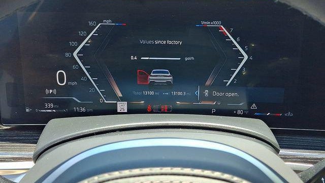 2025 BMW X6 xDrive40i