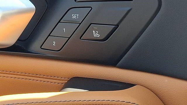 2025 BMW X6 xDrive40i