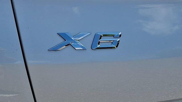 2025 BMW X6 xDrive40i