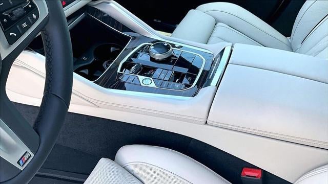 2027 BMW X6 xDrive40i