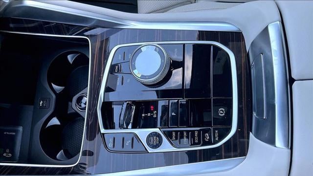 2027 BMW X6 xDrive40i