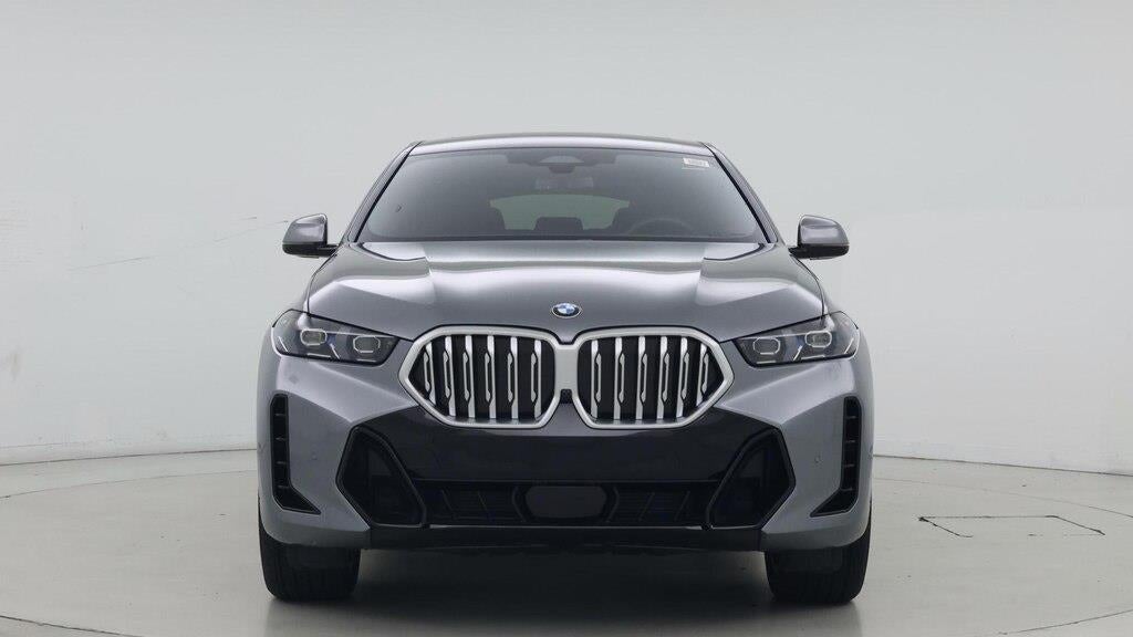 2025 BMW X6 xDrive40i