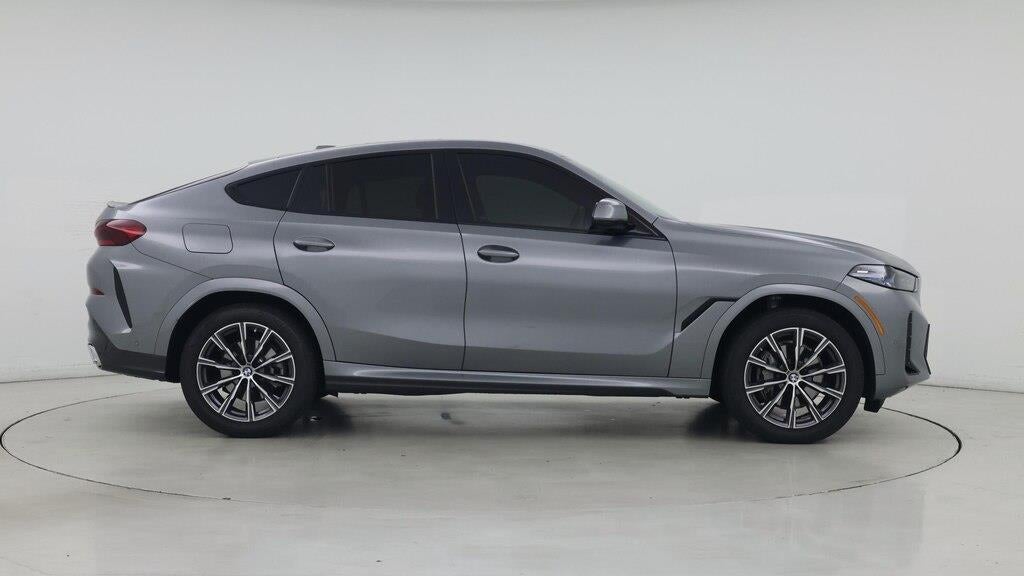 2025 BMW X6 xDrive40i