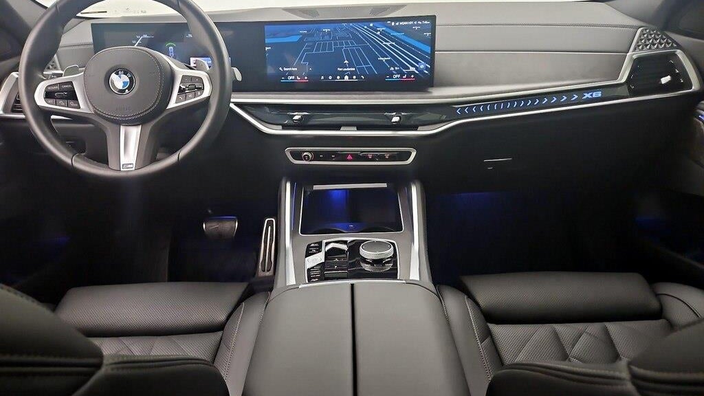 2025 BMW X6 xDrive40i