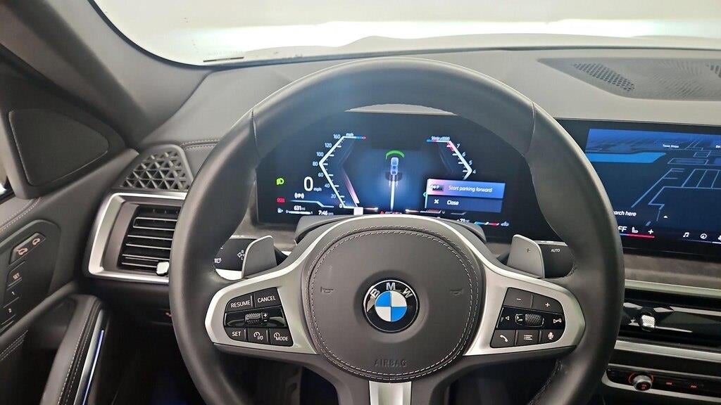 2025 BMW X6 xDrive40i
