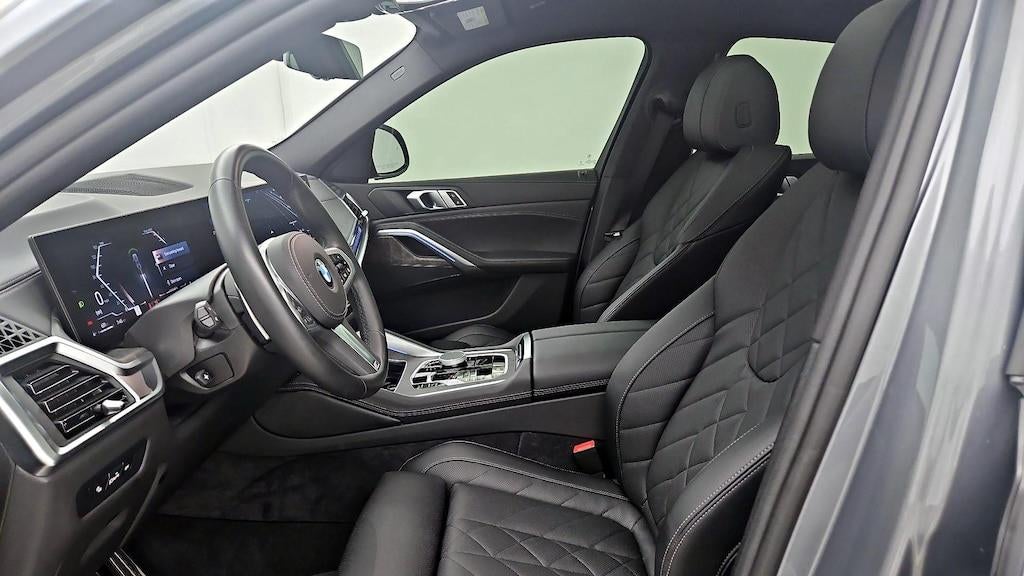 2025 BMW X6 xDrive40i