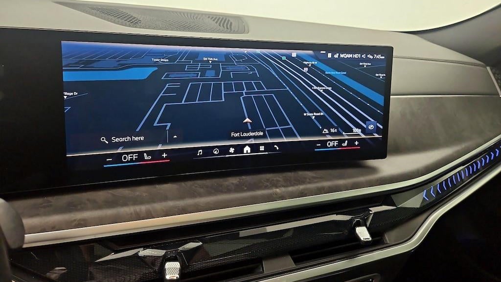 2025 BMW X6 xDrive40i
