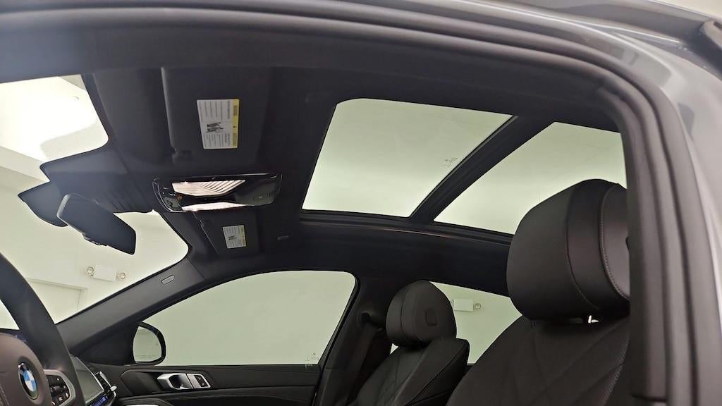 2025 BMW X6 xDrive40i
