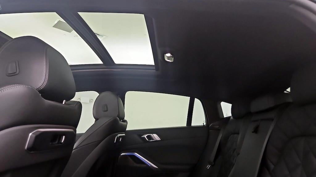 2025 BMW X6 xDrive40i