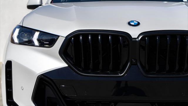 2027 BMW X6 xDrive40i
