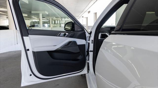 2027 BMW X6 xDrive40i