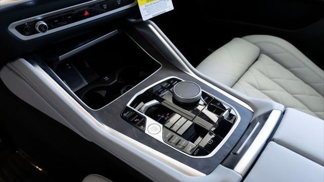 2027 BMW X6 xDrive40i
