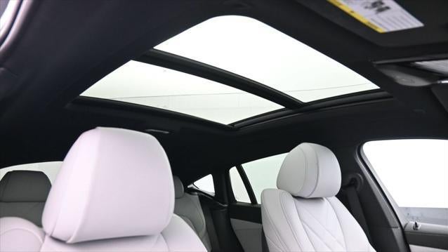 2024 BMW X6 xDrive40i