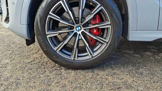 2024 BMW X6 xDrive40i
