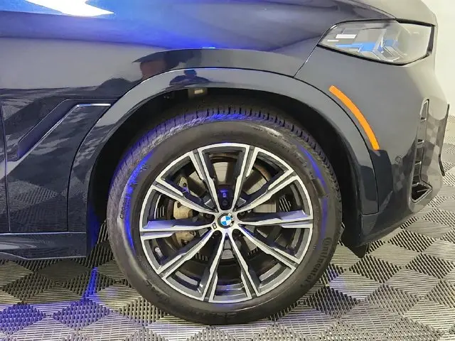 2025 BMW X6 - $58,307