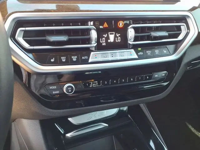 2023 BMW X3 - $29,747