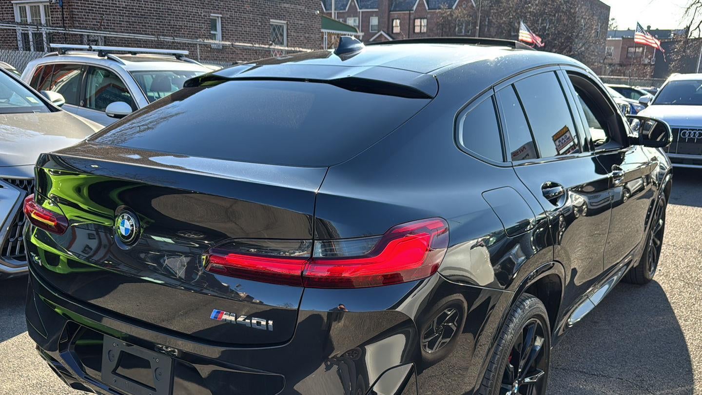 2023 BMW X4 M40i