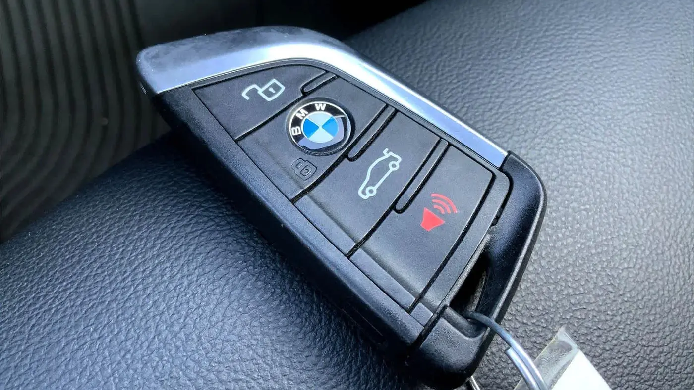 2023 BMW X4 M40i