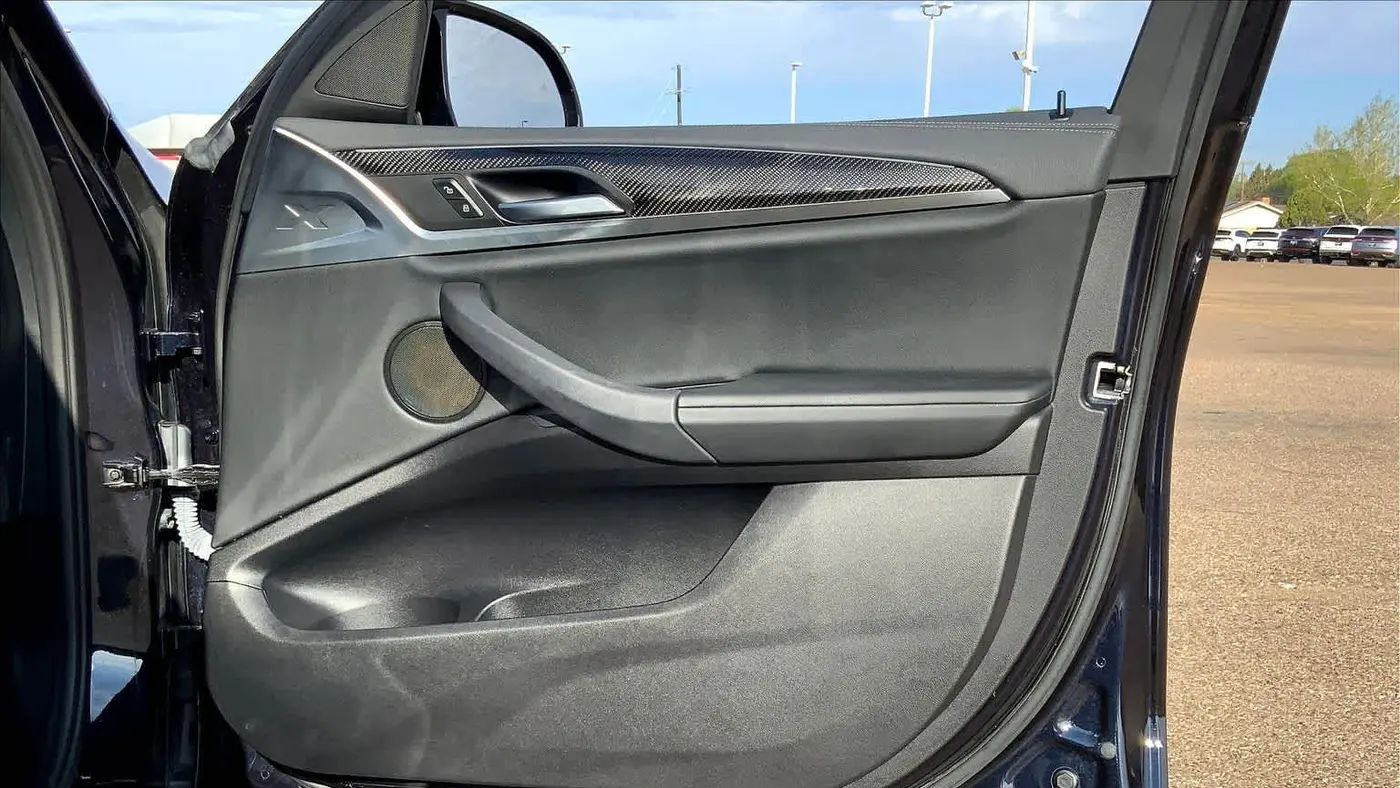2023 BMW X4 M40i