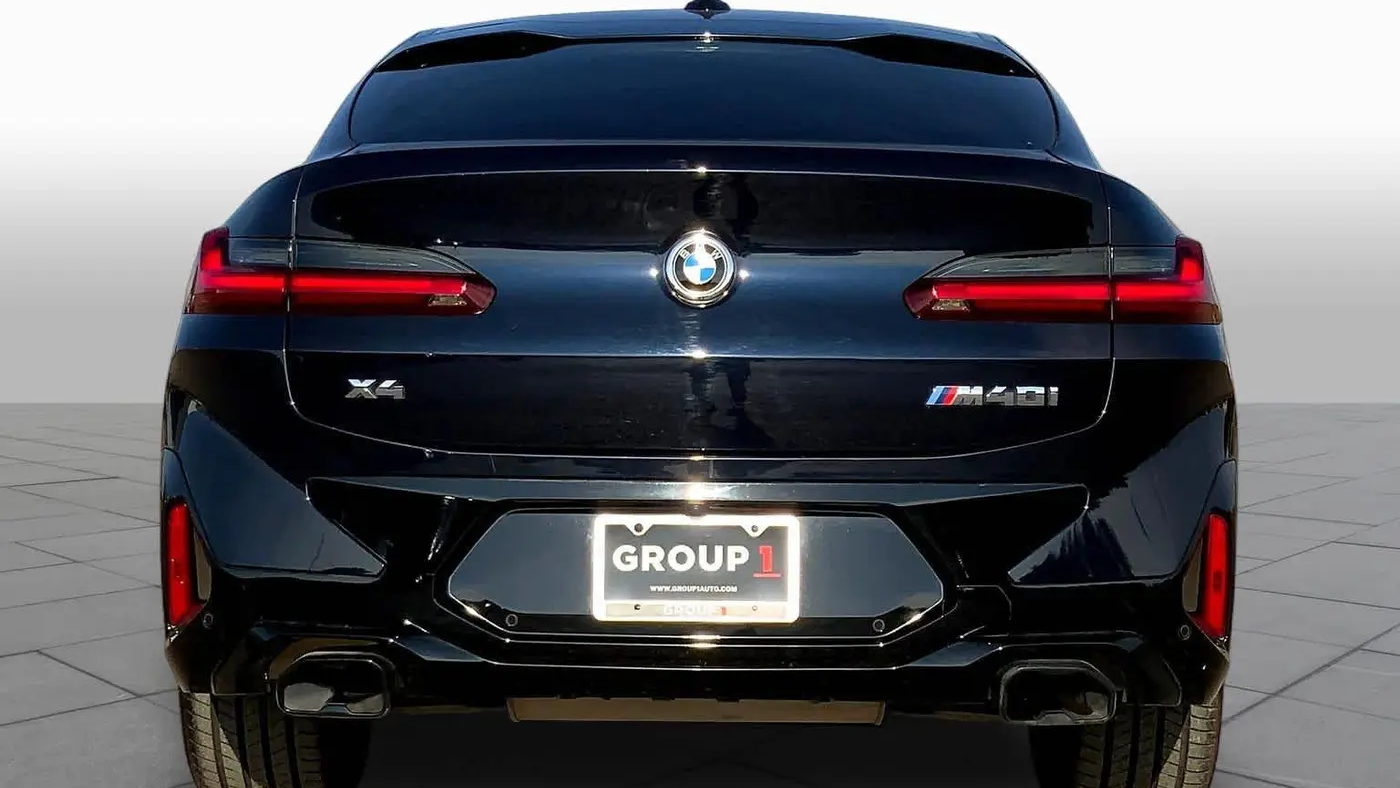 2023 BMW X4 M40i