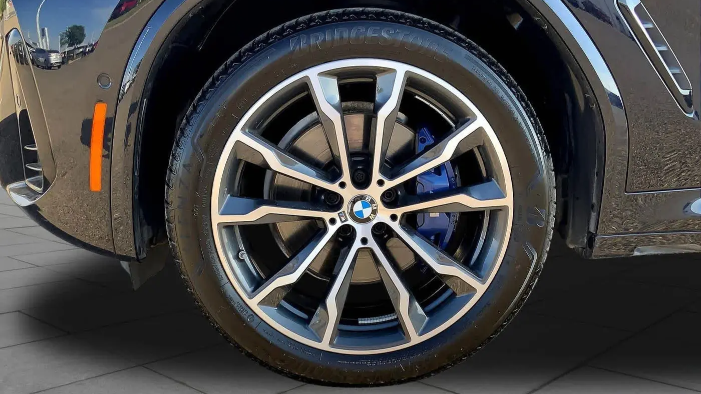2023 BMW X4 M40i