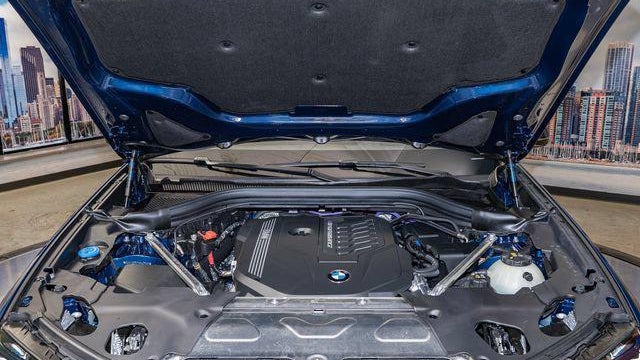 2025 BMW X4 M40i